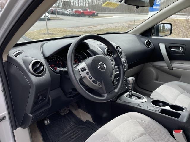 Used Nissan Rogue Select S 2015 | Sullivan Automotive Group. Avon, Connecticut
