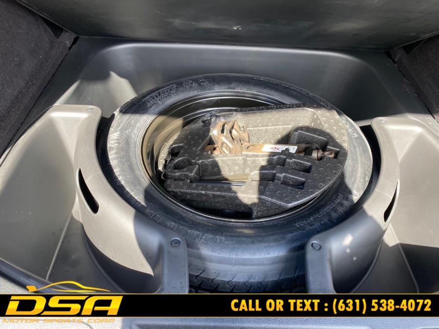 2011 Jeep Grand Cherokee 4WD 4dr Laredo, available for sale in Commack, New York | DSA Motor Sports Corp. Commack, New York 2011 Jeep Grand Cherokee 4WD 4dr Laredo, available for sale in Commack, New York | DSA Motor Sports Corp. Commack, New York