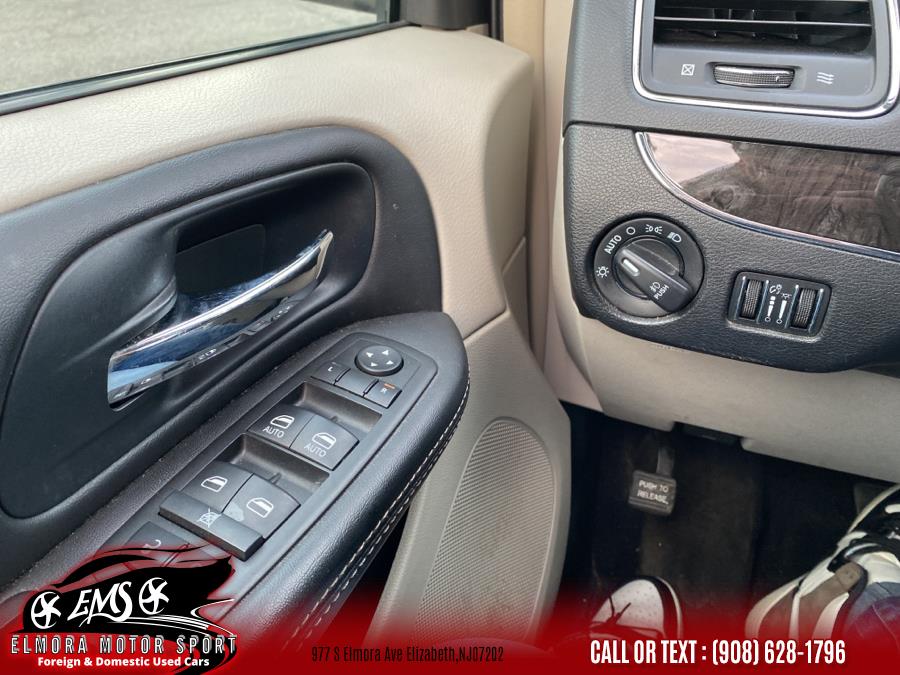 Used Chrysler Town & Country 4dr Wgn Touring-L 2014 | Elmora Motor Sports. Elizabeth, New Jersey Used Chrysler Town & Country 4dr Wgn Touring-L 2014 | Elmora Motor Sports. Elizabeth, New Jersey
