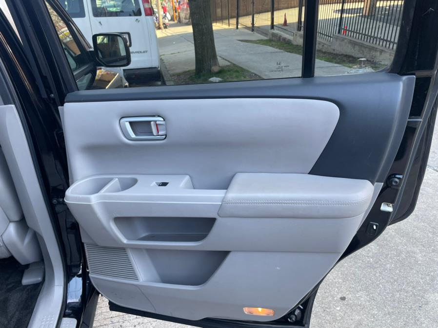 2011 Honda Pilot 4WD 4dr EX-L w/Navi, available for sale in Jamaica, New York | Sylhet Motors Inc.. Jamaica, New York 2011 Honda Pilot 4WD 4dr EX-L w/Navi, available for sale in Jamaica, New York | Sylhet Motors Inc.. Jamaica, New York