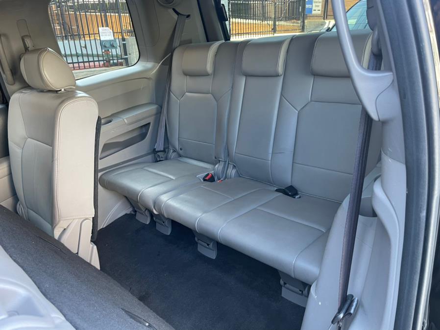 2011 Honda Pilot 4WD 4dr EX-L w/Navi, available for sale in Jamaica, New York | Sylhet Motors Inc.. Jamaica, New York 2011 Honda Pilot 4WD 4dr EX-L w/Navi, available for sale in Jamaica, New York | Sylhet Motors Inc.. Jamaica, New York