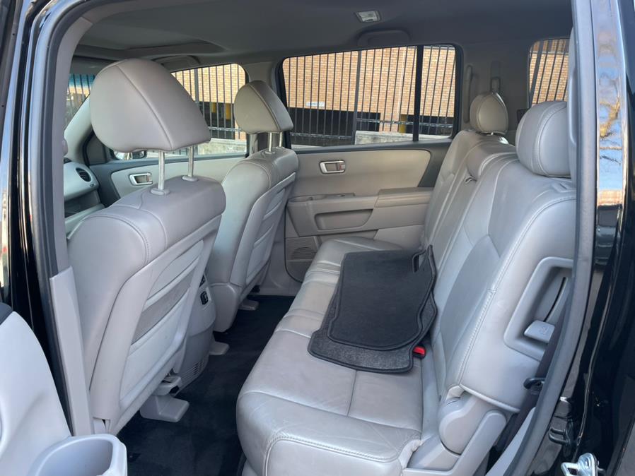 2011 Honda Pilot 4WD 4dr EX-L w/Navi, available for sale in Jamaica, New York | Sylhet Motors Inc.. Jamaica, New York 2011 Honda Pilot 4WD 4dr EX-L w/Navi, available for sale in Jamaica, New York | Sylhet Motors Inc.. Jamaica, New York