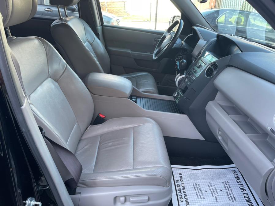 2011 Honda Pilot 4WD 4dr EX-L w/Navi, available for sale in Jamaica, New York | Sylhet Motors Inc.. Jamaica, New York 2011 Honda Pilot 4WD 4dr EX-L w/Navi, available for sale in Jamaica, New York | Sylhet Motors Inc.. Jamaica, New York