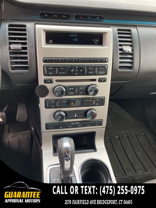 2009 Ford Flex SE Crossover 4dr, available for sale in Bridgeport, Connecticut | Guarantee Approval Motors. Bridgeport, Connecticut 2009 Ford Flex SE Crossover 4dr, available for sale in Bridgeport, Connecticut | Guarantee Approval Motors. Bridgeport, Connecticut