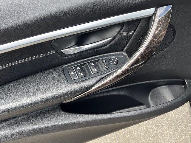 Used BMW 3 Series 330i xDrive 2017 | NY Luxury Motors. Elmont, New York Used BMW 3 Series 330i xDrive 2017 | NY Luxury Motors. Elmont, New York