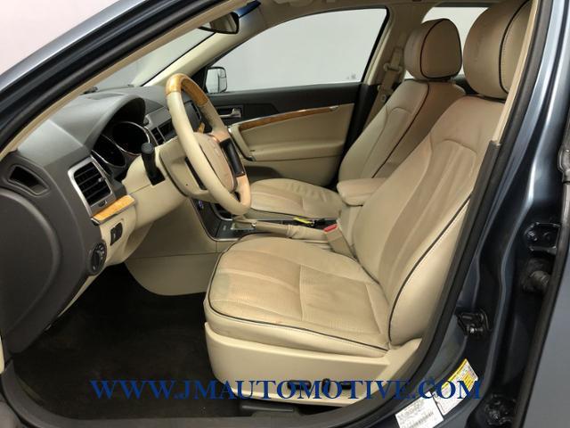 2012 Lincoln Mkz 4dr Sdn AWD, available for sale in Naugatuck, Connecticut | J&M Automotive Sls&Svc LLC. Naugatuck, Connecticut 2012 Lincoln Mkz 4dr Sdn AWD, available for sale in Naugatuck, Connecticut | J&M Automotive Sls&Svc LLC. Naugatuck, Connecticut