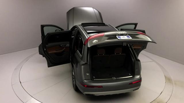 2018 Audi Q7 2.0 TFSI Premium Plus, available for sale in Naugatuck, Connecticut | J&M Automotive Sls&Svc LLC. Naugatuck, Connecticut 2018 Audi Q7 2.0 TFSI Premium Plus, available for sale in Naugatuck, Connecticut | J&M Automotive Sls&Svc LLC. Naugatuck, Connecticut