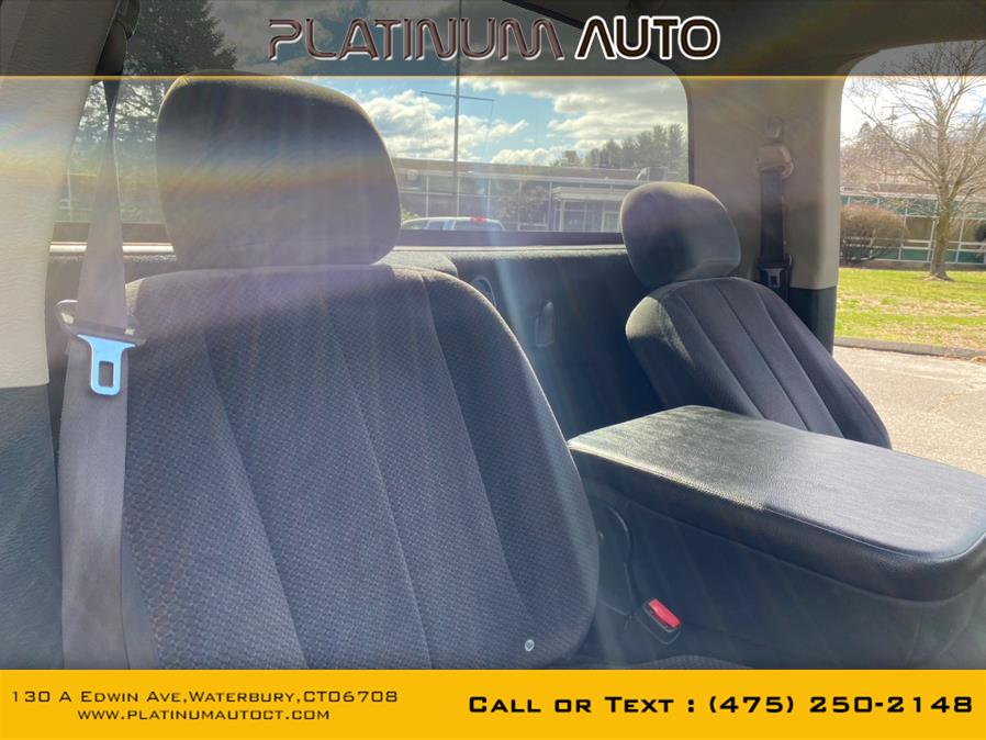 2003 Dodge Ram 3500 2dr Reg Cab 140.5" WB DRW 4WD SLT, available for sale in Waterbury, Connecticut | Platinum Auto Care. Waterbury, Connecticut 2003 Dodge Ram 3500 2dr Reg Cab 140.5" WB DRW 4WD SLT, available for sale in Waterbury, Connecticut | Platinum Auto Care. Waterbury, Connecticut
