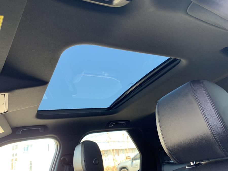2017 Land Rover Discovery HSE Td6 Diesel, available for sale in Milford, Connecticut | Dealertown Auto Wholesalers. Milford, Connecticut 2017 Land Rover Discovery HSE Td6 Diesel, available for sale in Milford, Connecticut | Dealertown Auto Wholesalers. Milford, Connecticut