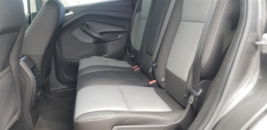 2017 Ford Escape SE 4WD, available for sale in Little Ferry, New Jersey | Victoria Preowned Autos Inc. Little Ferry, New Jersey 2017 Ford Escape SE 4WD, available for sale in Little Ferry, New Jersey | Victoria Preowned Autos Inc. Little Ferry, New Jersey