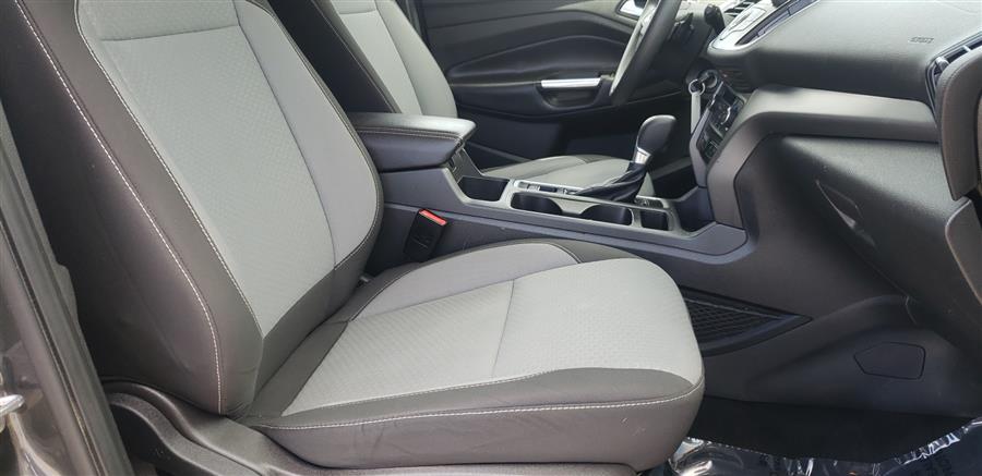 2017 Ford Escape SE 4WD, available for sale in Little Ferry, New Jersey | Victoria Preowned Autos Inc. Little Ferry, New Jersey 2017 Ford Escape SE 4WD, available for sale in Little Ferry, New Jersey | Victoria Preowned Autos Inc. Little Ferry, New Jersey