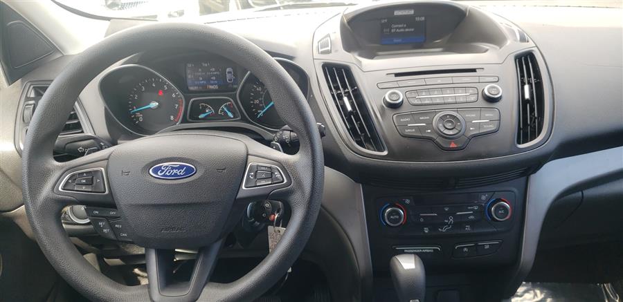 2017 Ford Escape SE 4WD, available for sale in Little Ferry, New Jersey | Victoria Preowned Autos Inc. Little Ferry, New Jersey 2017 Ford Escape SE 4WD, available for sale in Little Ferry, New Jersey | Victoria Preowned Autos Inc. Little Ferry, New Jersey