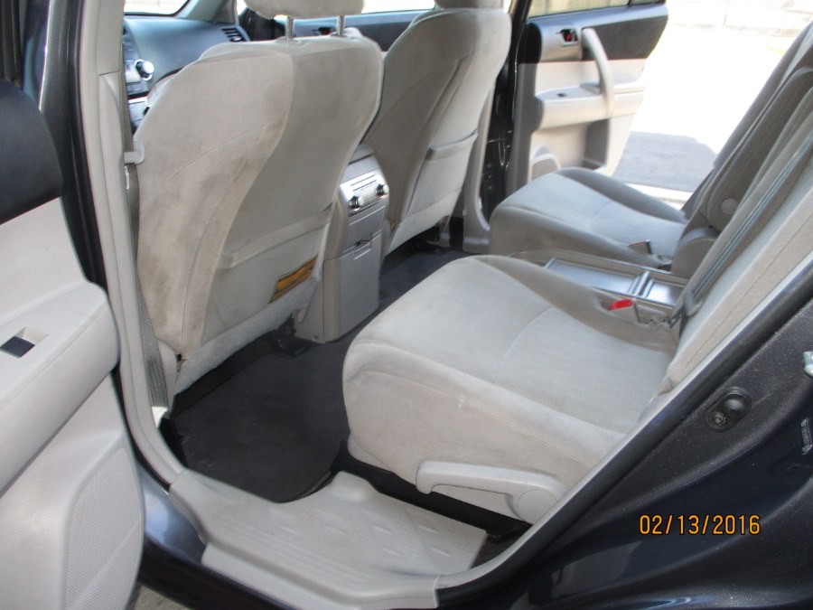 Used Toyota Highlander 4WD 4dr V6 Base 2011 | South Shore Auto Brokers & Sales. Massapequa, New York Used Toyota Highlander 4WD 4dr V6 Base 2011 | South Shore Auto Brokers & Sales. Massapequa, New York