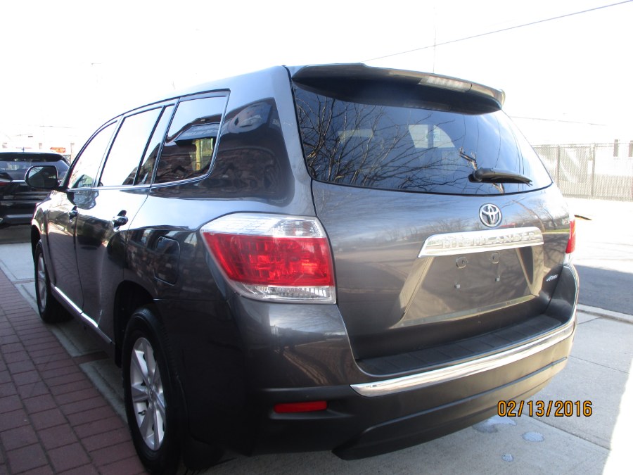 Used Toyota Highlander 4WD 4dr V6 Base 2011 | South Shore Auto Brokers & Sales. Massapequa, New York Used Toyota Highlander 4WD 4dr V6 Base 2011 | South Shore Auto Brokers & Sales. Massapequa, New York