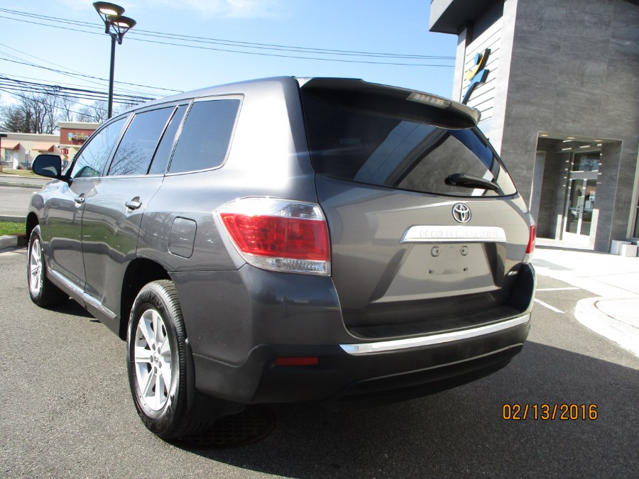 Used Toyota Highlander 4WD 4dr V6 Base 2011 | South Shore Auto Brokers & Sales. Massapequa, New York Used Toyota Highlander 4WD 4dr V6 Base 2011 | South Shore Auto Brokers & Sales. Massapequa, New York