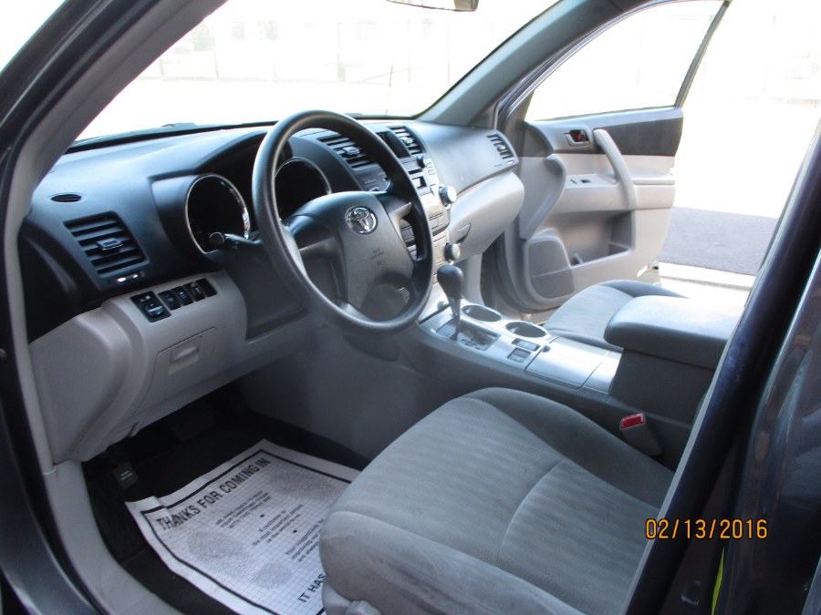 Used Toyota Highlander 4WD 4dr V6 Base 2011 | South Shore Auto Brokers & Sales. Massapequa, New York Used Toyota Highlander 4WD 4dr V6 Base 2011 | South Shore Auto Brokers & Sales. Massapequa, New York