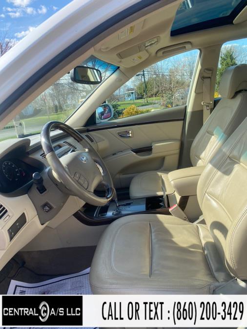 2011 Hyundai Azera 4dr Sdn Limited, available for sale in East Windsor, Connecticut | Central A/S LLC. East Windsor, Connecticut 2011 Hyundai Azera 4dr Sdn Limited, available for sale in East Windsor, Connecticut | Central A/S LLC. East Windsor, Connecticut