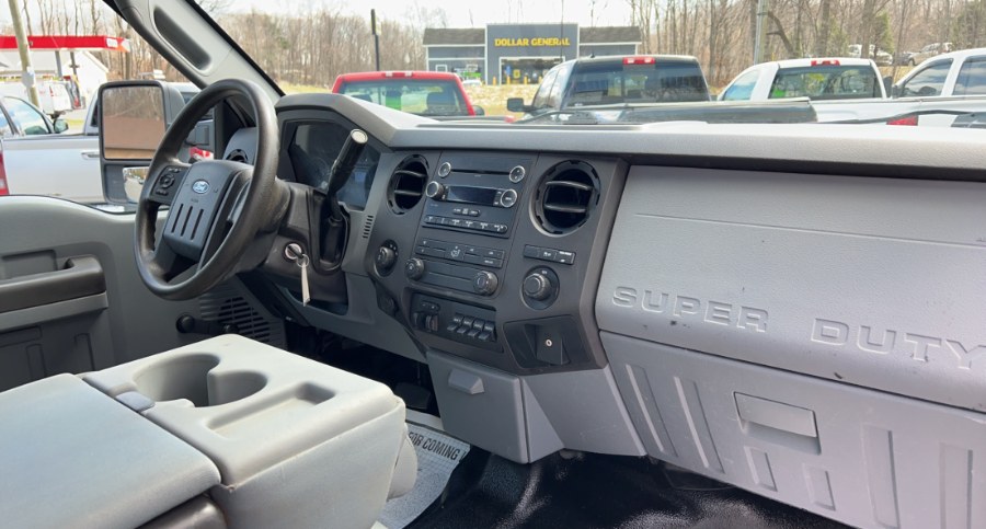 Used Ford Super Duty F-350 SRW 4WD SuperCab 158" XL 2014 | West End Automotive Center. Waterbury, Connecticut Used Ford Super Duty F-350 SRW 4WD SuperCab 158" XL 2014 | West End Automotive Center. Waterbury, Connecticut