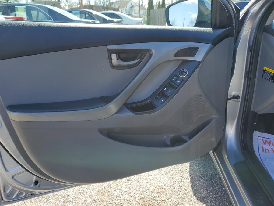 2016 Hyundai Elantra 4dr Sdn Auto SE (Alabama Plant), available for sale in Springfield, Massachusetts | Absolute Motors Inc. Springfield, Massachusetts 2016 Hyundai Elantra 4dr Sdn Auto SE (Alabama Plant), available for sale in Springfield, Massachusetts | Absolute Motors Inc. Springfield, Massachusetts