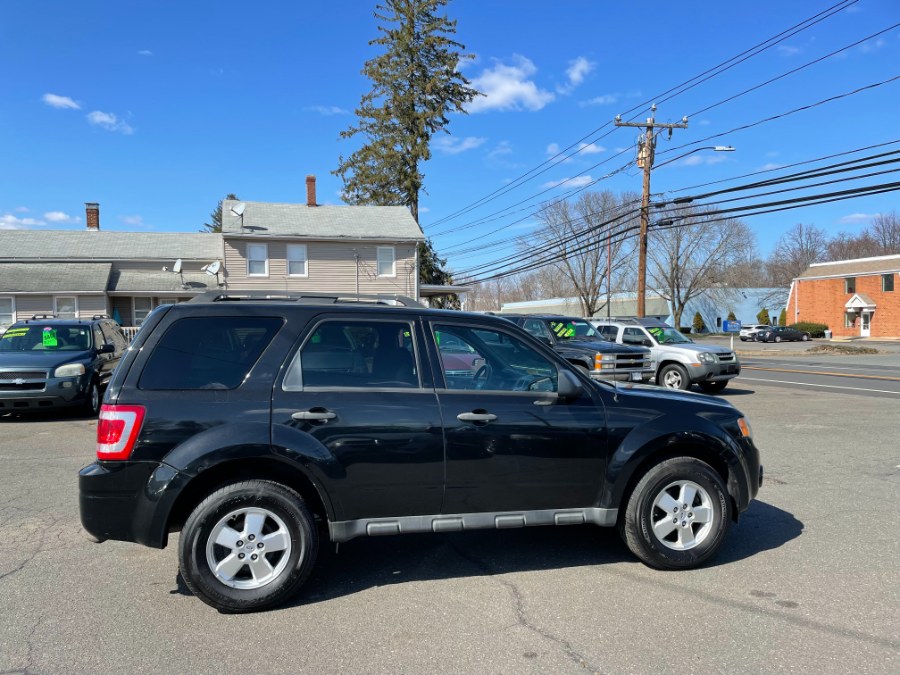 Used Ford Escape 4WD 4dr XLT 2011 | CT Car Co LLC. East Windsor, Connecticut