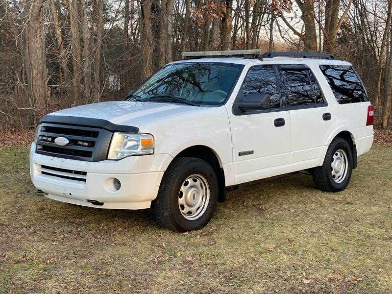 2008 Ford Expedition 4WD 4dr XLT, available for sale in Plainville, Connecticut | Choice Group LLC Choice Motor Car. Plainville, Connecticut