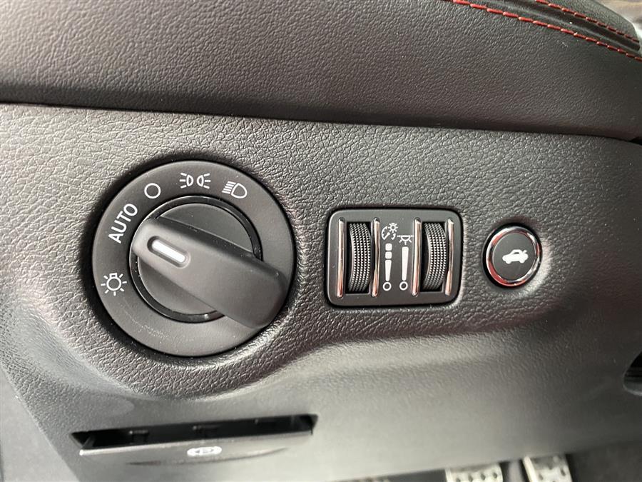 Used Dodge Challenger R/T Scat Pack Widebody 2021 | Queens Auto Mall. Richmond Hill, New York Used Dodge Challenger R/T Scat Pack Widebody 2021 | Queens Auto Mall. Richmond Hill, New York