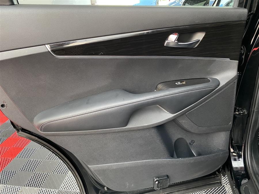 Used Kia Sorento S 2019 | Queens Auto Mall. Richmond Hill, New York Used Kia Sorento S 2019 | Queens Auto Mall. Richmond Hill, New York