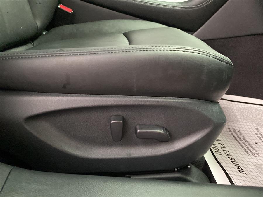 Used Infiniti Q50 3.0t LUXE 2019 | Queens Auto Mall. Richmond Hill, New York Used Infiniti Q50 3.0t LUXE 2019 | Queens Auto Mall. Richmond Hill, New York