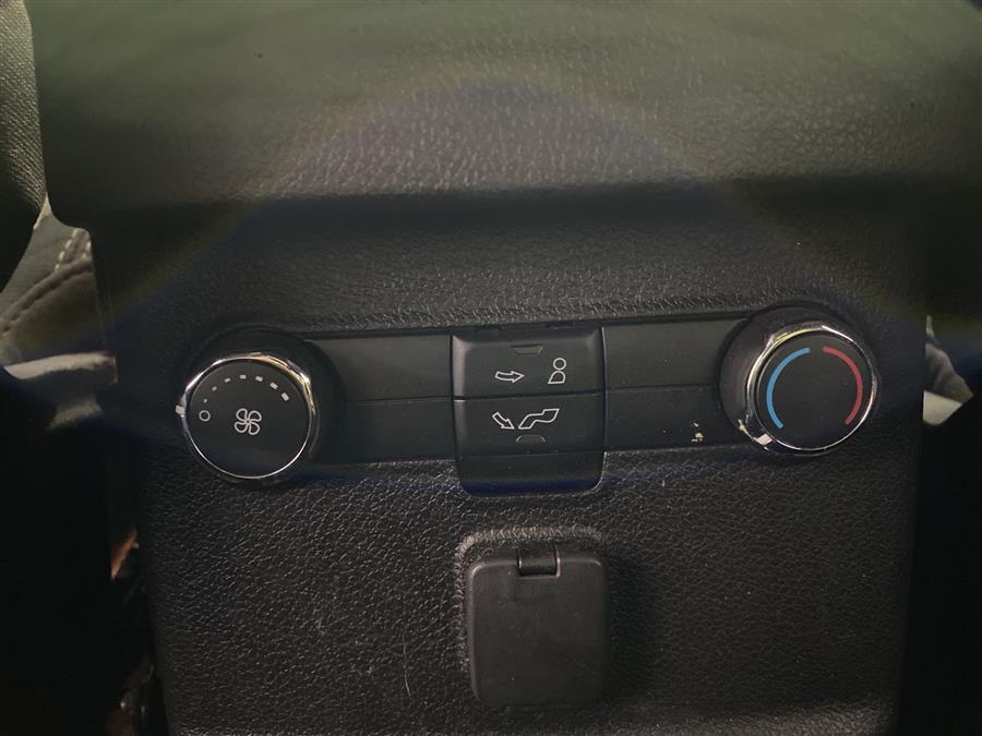 Used Ford Explorer XLT 2019 | Queens Auto Mall. Richmond Hill, New York Used Ford Explorer XLT 2019 | Queens Auto Mall. Richmond Hill, New York