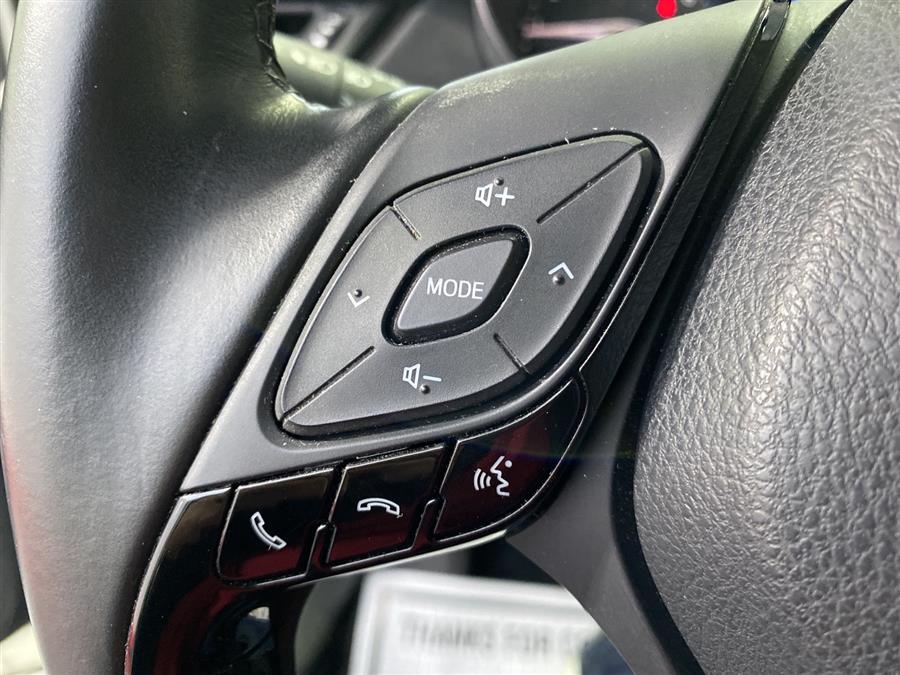 Used Toyota C-hr XLE 2019 | Queens Auto Mall. Richmond Hill, New York Used Toyota C-hr XLE 2019 | Queens Auto Mall. Richmond Hill, New York