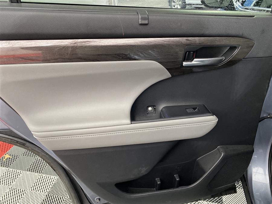 Used Toyota Highlander Hybrid Limited 2021 | Queens Auto Mall. Richmond Hill, New York Used Toyota Highlander Hybrid Limited 2021 | Queens Auto Mall. Richmond Hill, New York