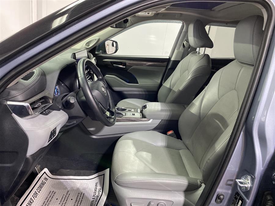 Used Toyota Highlander Hybrid Limited 2021 | Queens Auto Mall. Richmond Hill, New York Used Toyota Highlander Hybrid Limited 2021 | Queens Auto Mall. Richmond Hill, New York