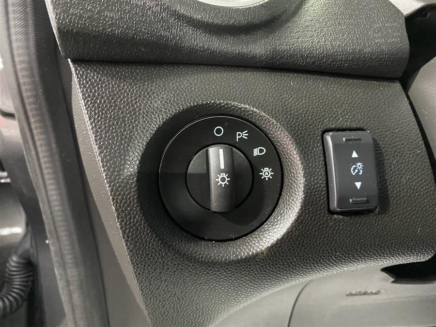 Used Ford Fiesta SE 2019 | Queens Auto Mall. Richmond Hill, New York Used Ford Fiesta SE 2019 | Queens Auto Mall. Richmond Hill, New York