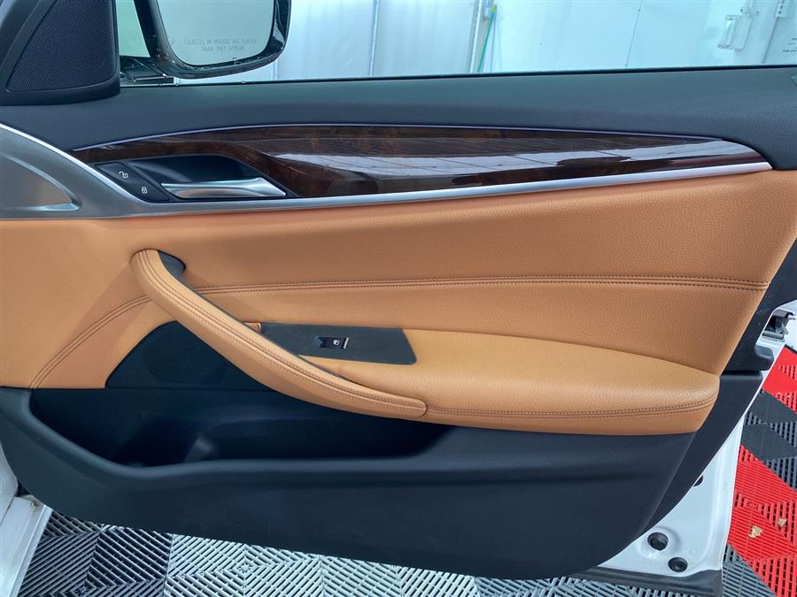 Used BMW 5 Series 530i xDrive 2018 | Queens Auto Mall. Richmond Hill, New York Used BMW 5 Series 530i xDrive 2018 | Queens Auto Mall. Richmond Hill, New York
