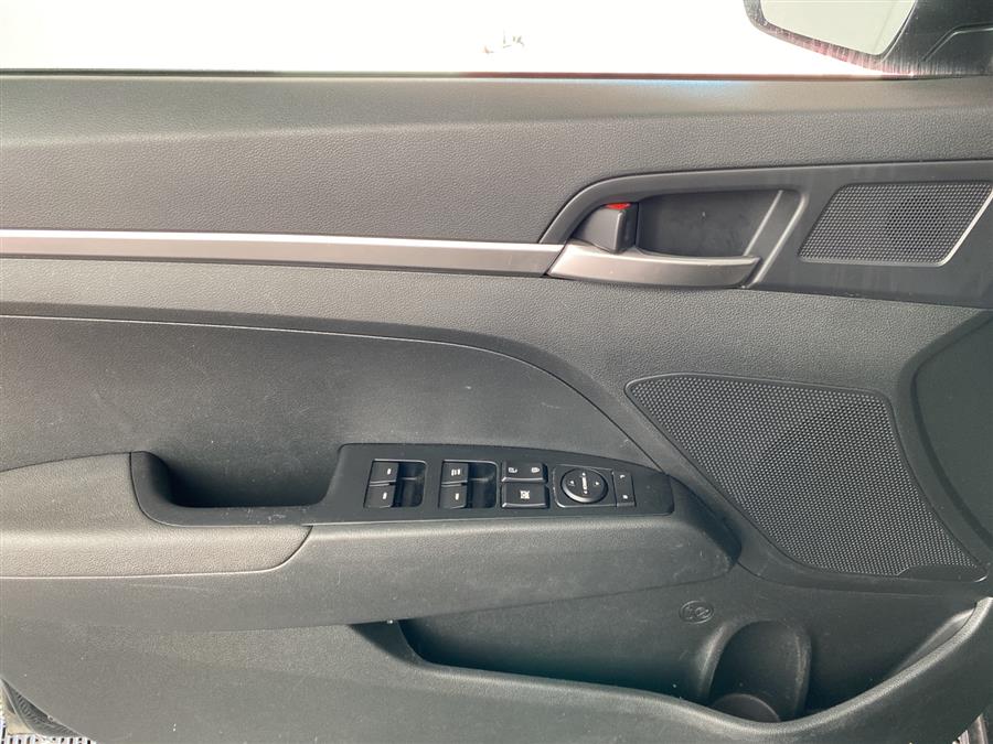 Used Hyundai Elantra SE 2019 | Queens Auto Mall. Richmond Hill, New York Used Hyundai Elantra SE 2019 | Queens Auto Mall. Richmond Hill, New York