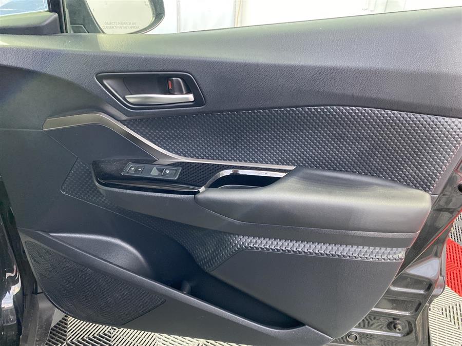 Used Toyota C-hr LE 2019 | Queens Auto Mall. Richmond Hill, New York Used Toyota C-hr LE 2019 | Queens Auto Mall. Richmond Hill, New York