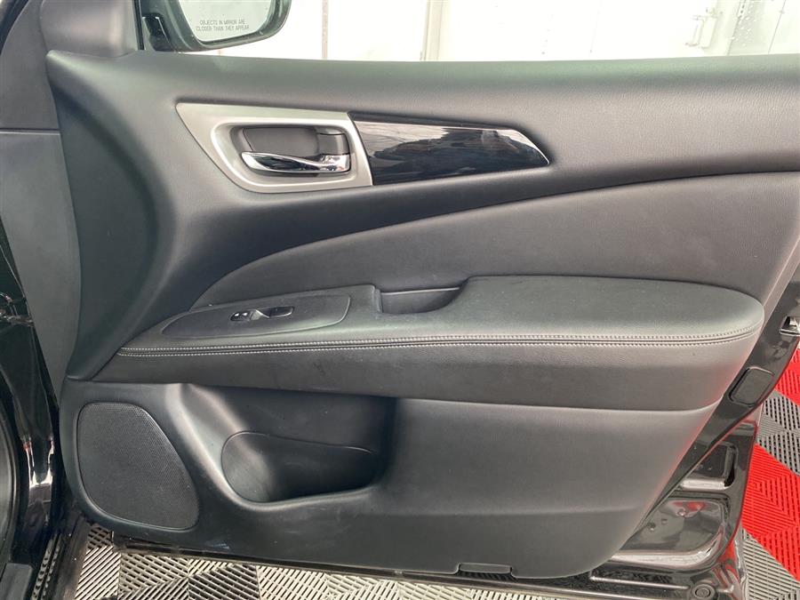 Used Nissan Pathfinder S 2019 | Queens Auto Mall. Richmond Hill, New York Used Nissan Pathfinder S 2019 | Queens Auto Mall. Richmond Hill, New York
