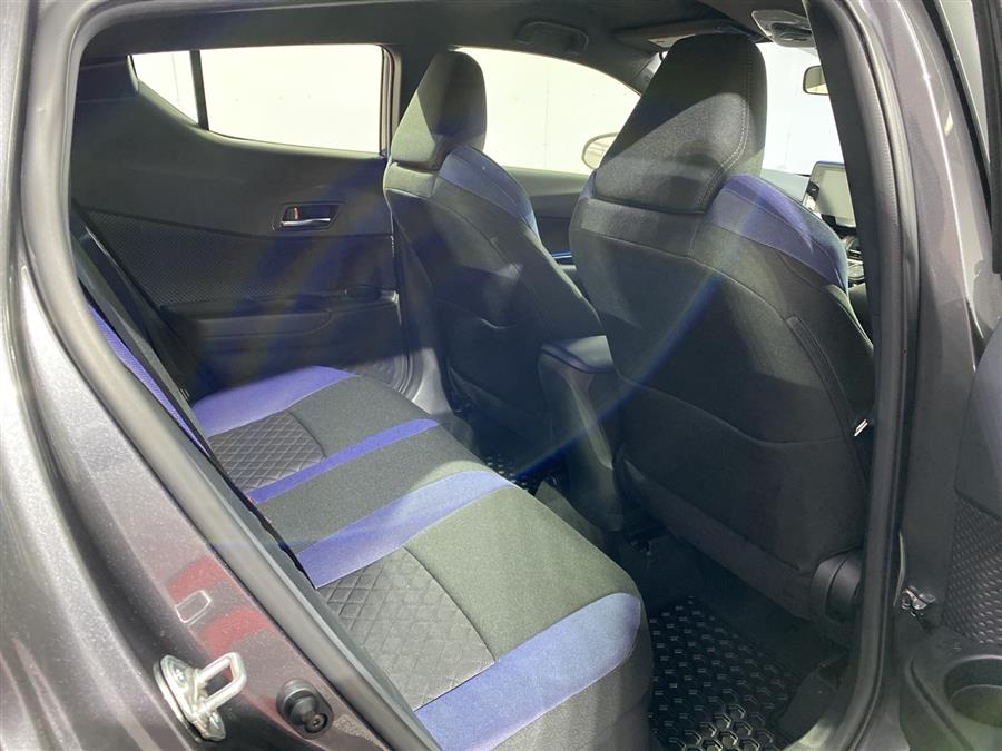 Used Toyota C-hr LE 2021 | Queens Auto Mall. Richmond Hill, New York Used Toyota C-hr LE 2021 | Queens Auto Mall. Richmond Hill, New York