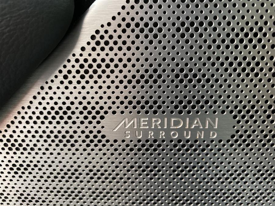 Used Land Rover Range Rover Velar R-Dynamic SE 2019 | Queens Auto Mall. Richmond Hill, New York Used Land Rover Range Rover Velar R-Dynamic SE 2019 | Queens Auto Mall. Richmond Hill, New York