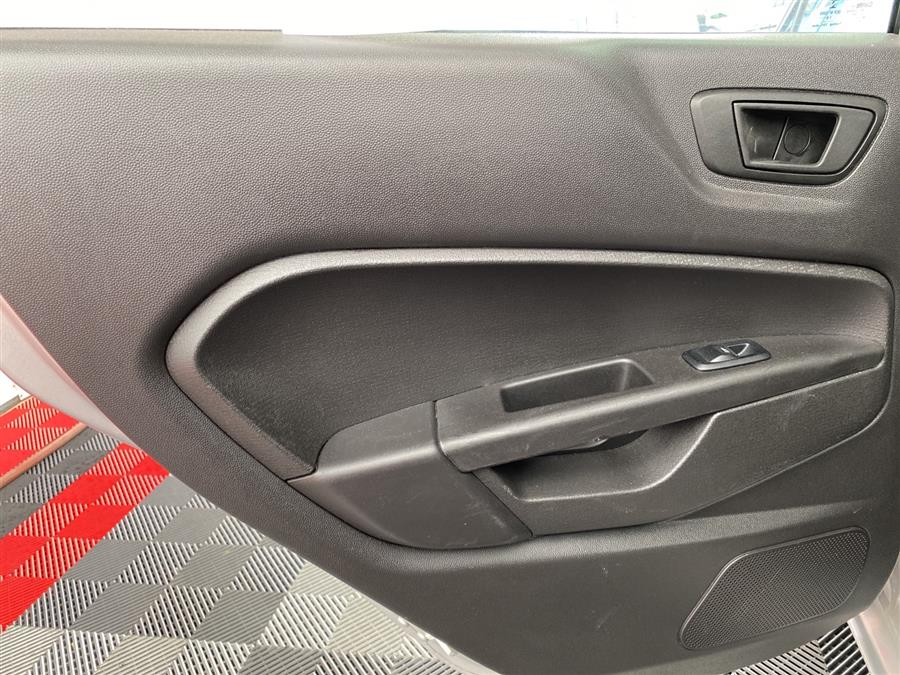 Used Ford Fiesta SE 2019 | Queens Auto Mall. Richmond Hill, New York Used Ford Fiesta SE 2019 | Queens Auto Mall. Richmond Hill, New York