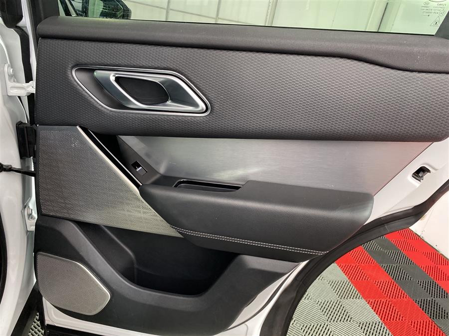 Used Land Rover Range Rover Velar R-Dynamic SE 2019 | Queens Auto Mall. Richmond Hill, New York Used Land Rover Range Rover Velar R-Dynamic SE 2019 | Queens Auto Mall. Richmond Hill, New York