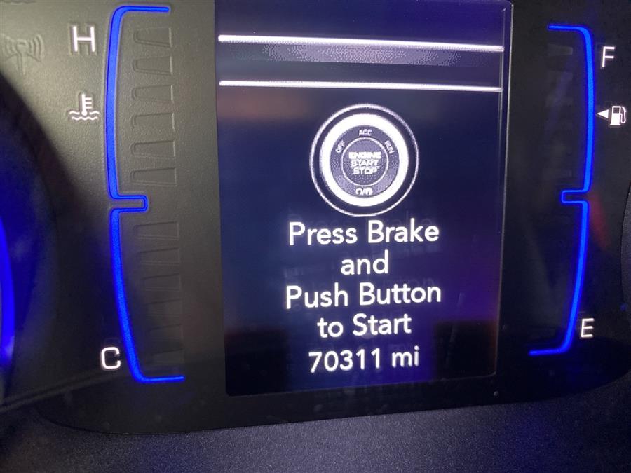 Used Chrysler Pacifica Touring L 2019 | Queens Auto Mall. Richmond Hill, New York Used Chrysler Pacifica Touring L 2019 | Queens Auto Mall. Richmond Hill, New York