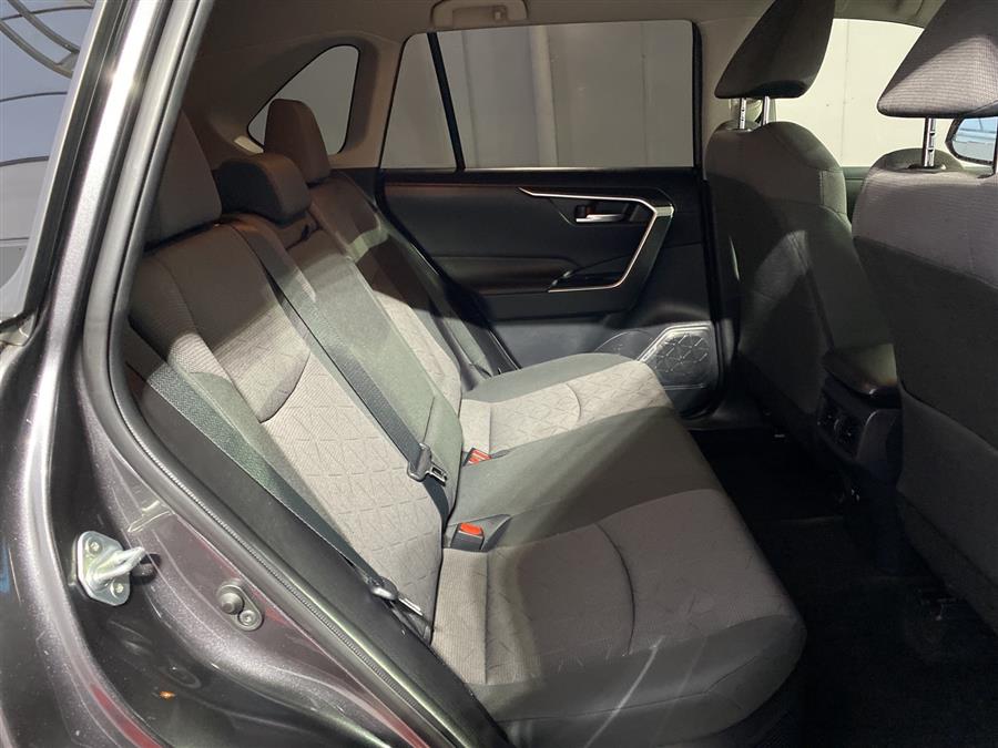 Used Toyota Rav4 Hybrid XLE 2020 | Queens Auto Mall. Richmond Hill, New York Used Toyota Rav4 Hybrid XLE 2020 | Queens Auto Mall. Richmond Hill, New York