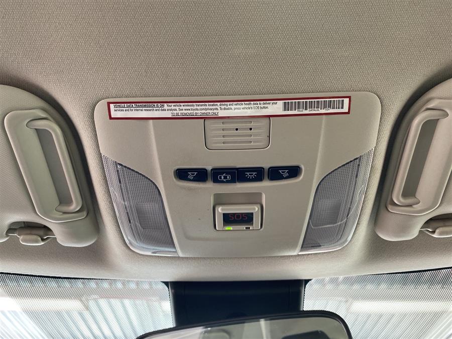 Used Toyota Corolla LE 2020 | Queens Auto Mall. Richmond Hill, New York Used Toyota Corolla LE 2020 | Queens Auto Mall. Richmond Hill, New York