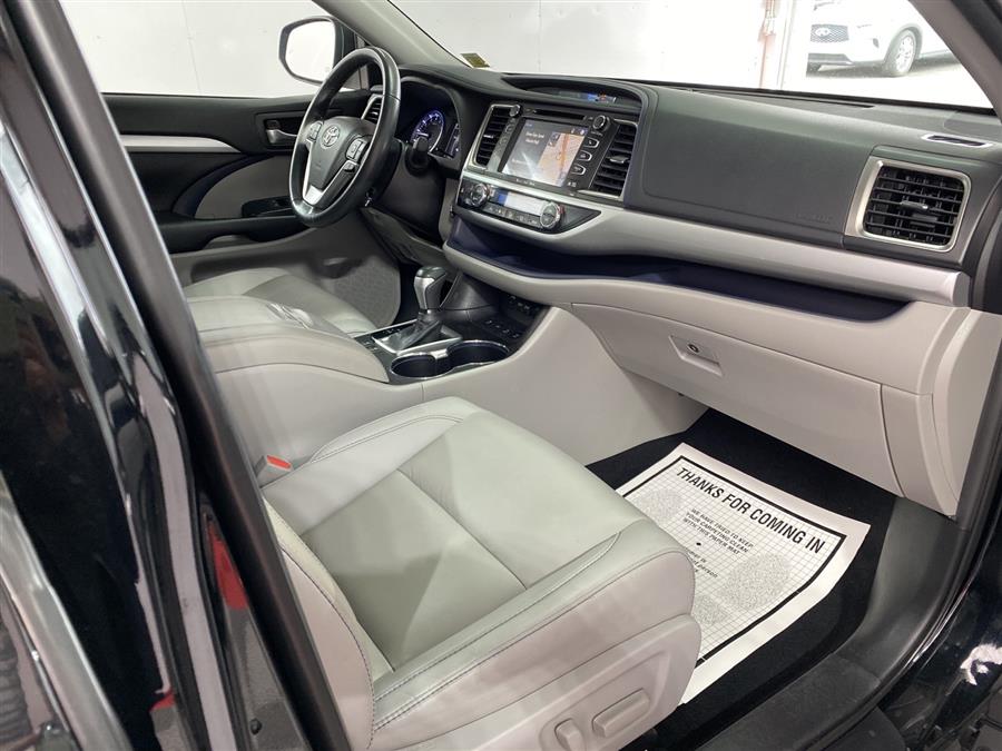 Used Toyota Highlander XLE 2019 | Queens Auto Mall. Richmond Hill, New York Used Toyota Highlander XLE 2019 | Queens Auto Mall. Richmond Hill, New York