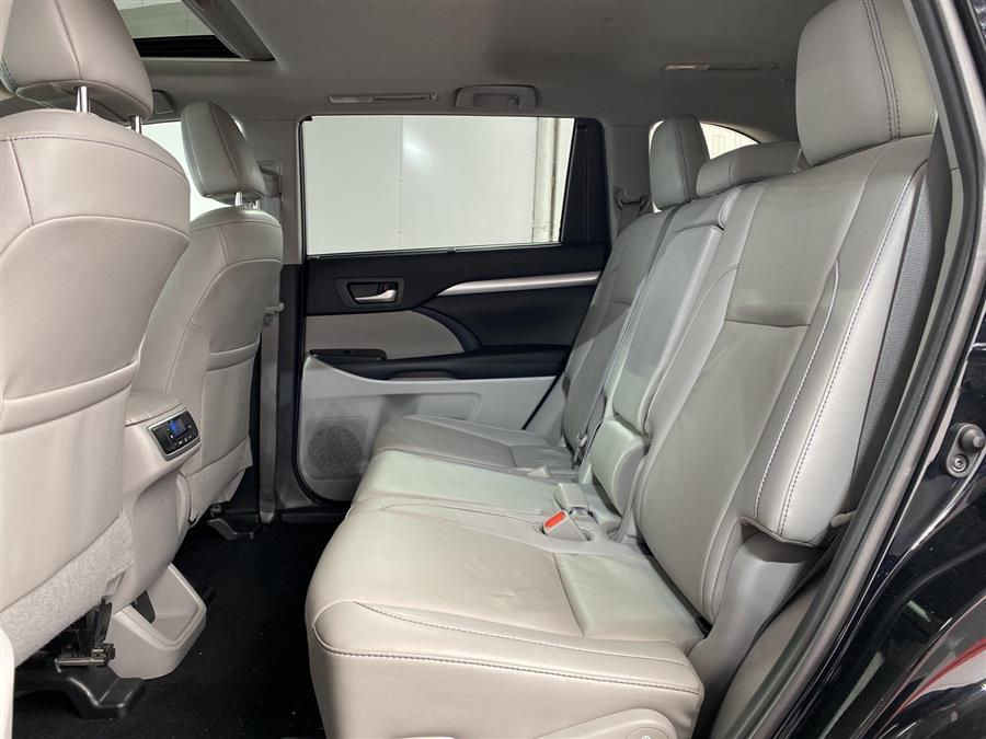 Used Toyota Highlander XLE 2019 | Queens Auto Mall. Richmond Hill, New York Used Toyota Highlander XLE 2019 | Queens Auto Mall. Richmond Hill, New York