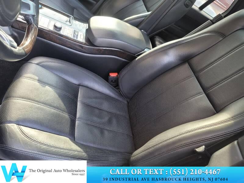 Used Land Rover Range Rover 4WD 4dr Supercharged 2016 | AW Auto & Truck Wholesalers, Inc. Hasbrouck Heights, New Jersey Used Land Rover Range Rover 4WD 4dr Supercharged 2016 | AW Auto & Truck Wholesalers, Inc. Hasbrouck Heights, New Jersey