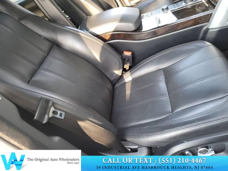 Used Land Rover Range Rover 4WD 4dr Supercharged 2016 | AW Auto & Truck Wholesalers, Inc. Hasbrouck Heights, New Jersey Used Land Rover Range Rover 4WD 4dr Supercharged 2016 | AW Auto & Truck Wholesalers, Inc. Hasbrouck Heights, New Jersey