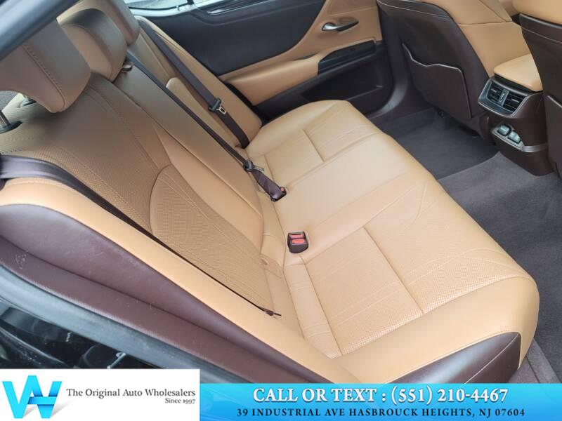 2019 Lexus ES ES 350 Luxury FWD, available for sale in Lodi, New Jersey | AW Auto & Truck Wholesalers, Inc. Lodi, New Jersey 2019 Lexus ES ES 350 Luxury FWD, available for sale in Lodi, New Jersey | AW Auto & Truck Wholesalers, Inc. Lodi, New Jersey
