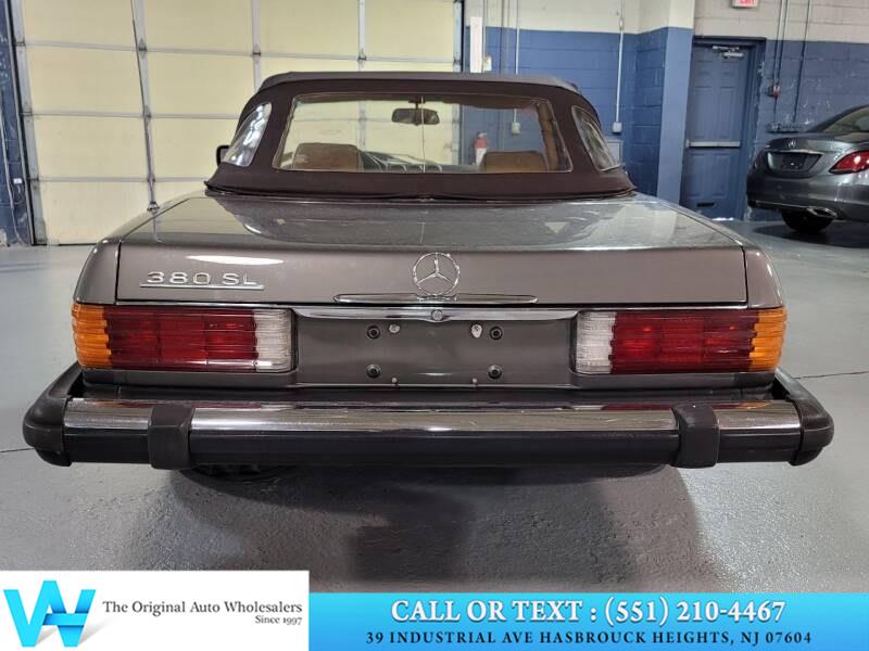 1981 Mercedes-Benz 380 Series 2dr Roadster 380SL, available for sale in Lodi, New Jersey | AW Auto & Truck Wholesalers, Inc. Lodi, New Jersey 1981 Mercedes-Benz 380 Series 2dr Roadster 380SL, available for sale in Lodi, New Jersey | AW Auto & Truck Wholesalers, Inc. Lodi, New Jersey